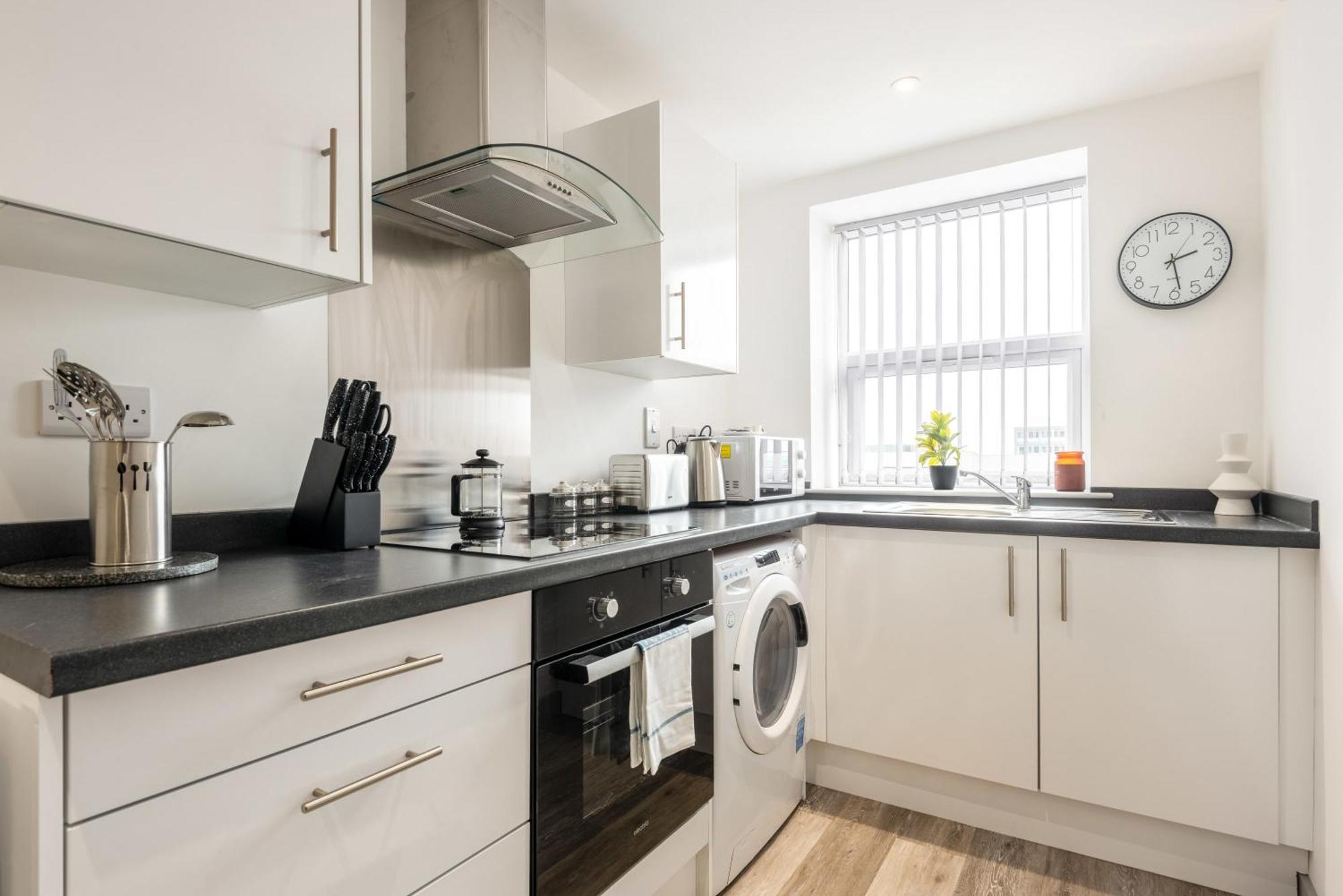 Perfect 1 Bed Budget Flat In *