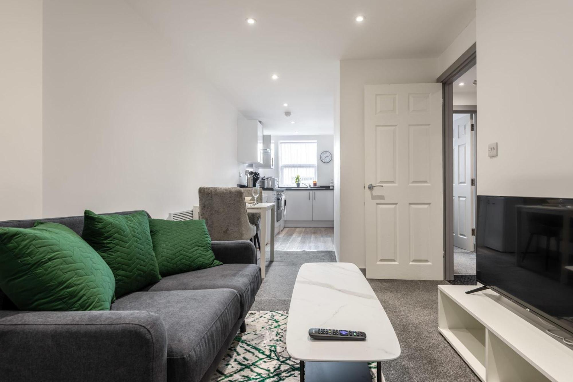 Perfect 1 Bed Budget Flat In Apartment *